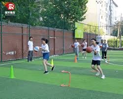 同花连张（Suited Connectors）的正确入池时机与筹码深度要求。（同花连张（Suited Connectors）入池的最佳时机与筹码深度指南）